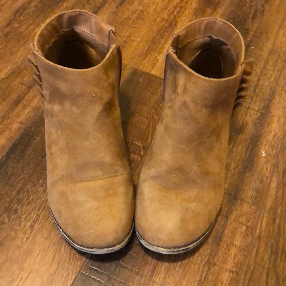 Womens Size 5 Cat & Jack Ankle-Boots